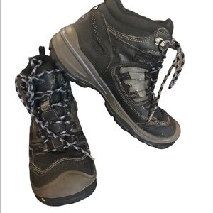 Keen Women's Ridge Flex Waterproof Hiking Boots 7 Black Outdoor Rugged Gorpcore